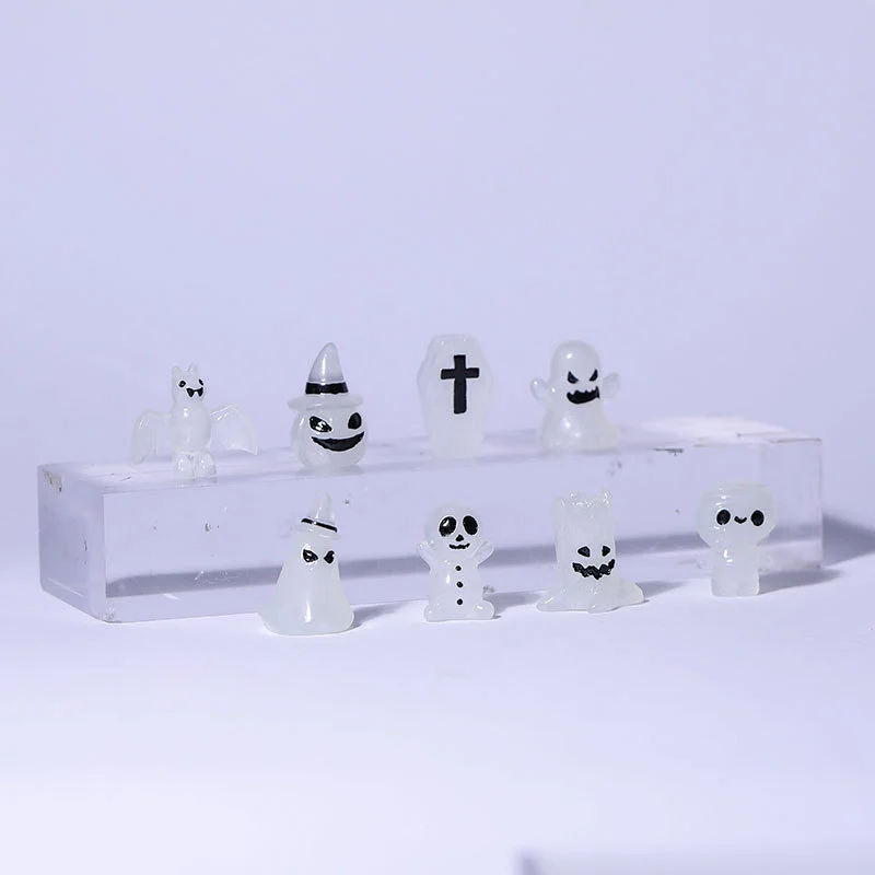 8pcs Glow In The Dark Decoration Halloween Theme Desktop Ornament Resin Craft Luminous Halloween Adorn