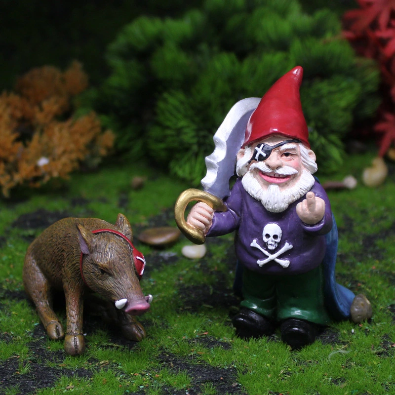 1 Set Garden Gnome Statue Pig Figures Resin Gnome Miniature Gnome Yard Gnome Ornament