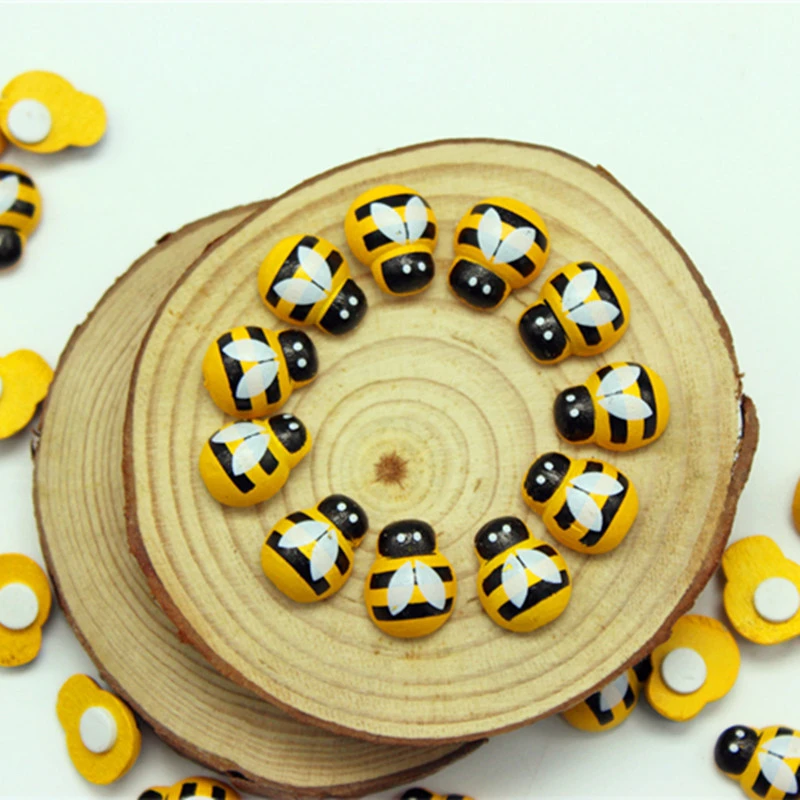 24pcs Bee Ornaments Wooden Bee Crafts Bee Hanging Decorations DIY Crafts Bee Decors