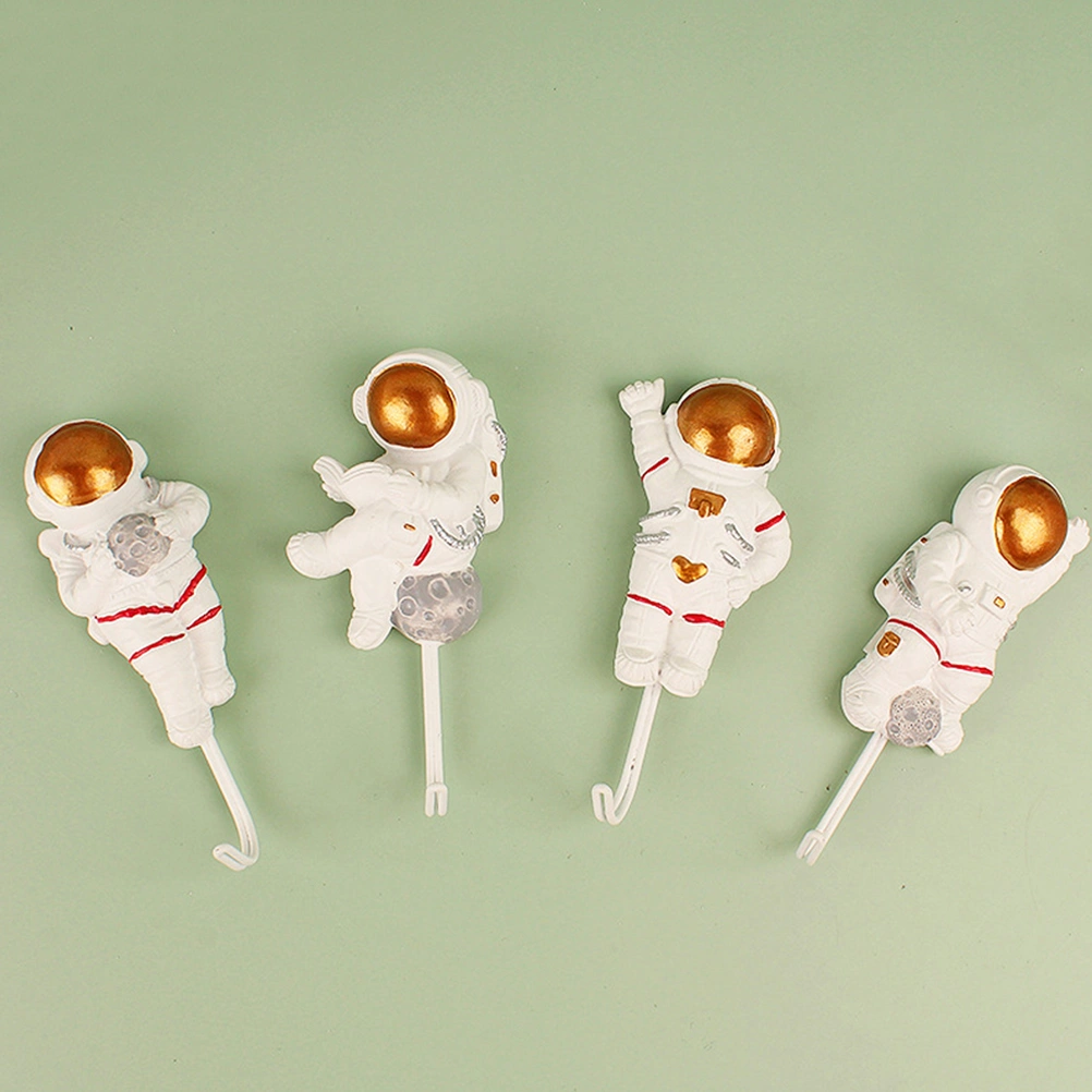 2Pcs Wall-mounted Hooks Astronaut Shape Sticky Hooks Adhesive Hook Coat Hangers
