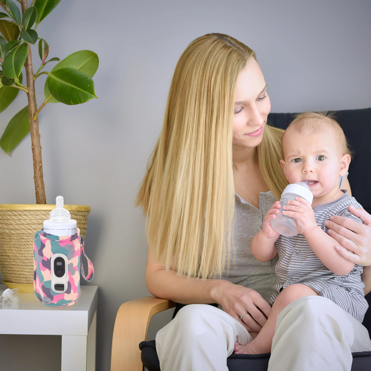 Milk Bottle Warmer Outdoor Travel Babies Milk Bottle Cover Digital Milk Bottle Warmer