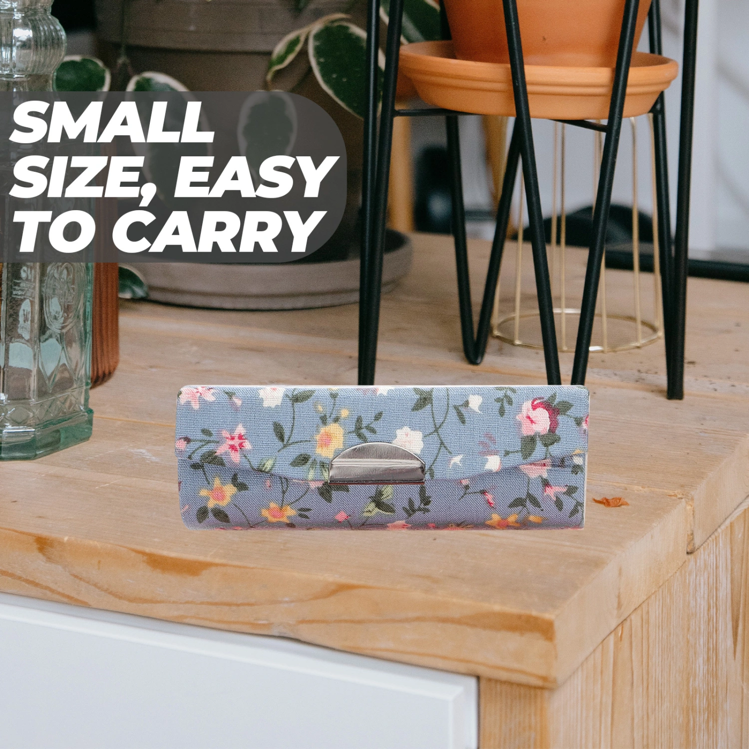 4pcs Lipstick Holder Flower Themed Lipstick Container Purse Lipstick Box Exquisite Lipstick Holder