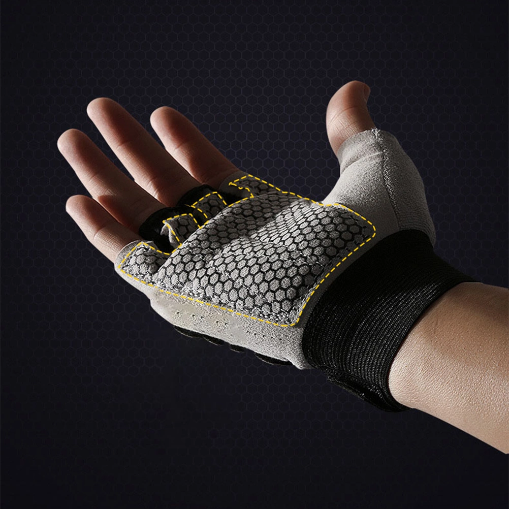 1 Pair of Breathable Gym Gloves Gym Exercise Gloves Portable Weightlifting Gloves