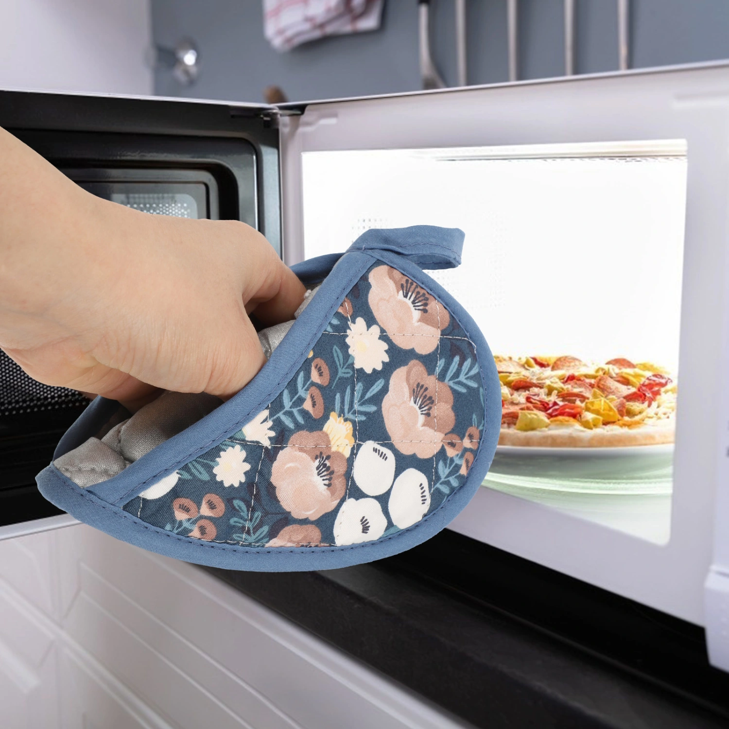 1 Pair Short Oven Mitts Heat Resistant Kitchen Mini Oven Mitts for Baking Grilling Barbecue