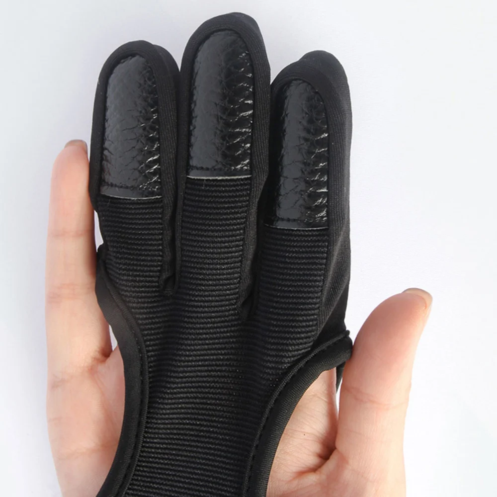 Portable Archery Glove Adjustable Shooting Glove Professional Finger Guard Shooting Accessory