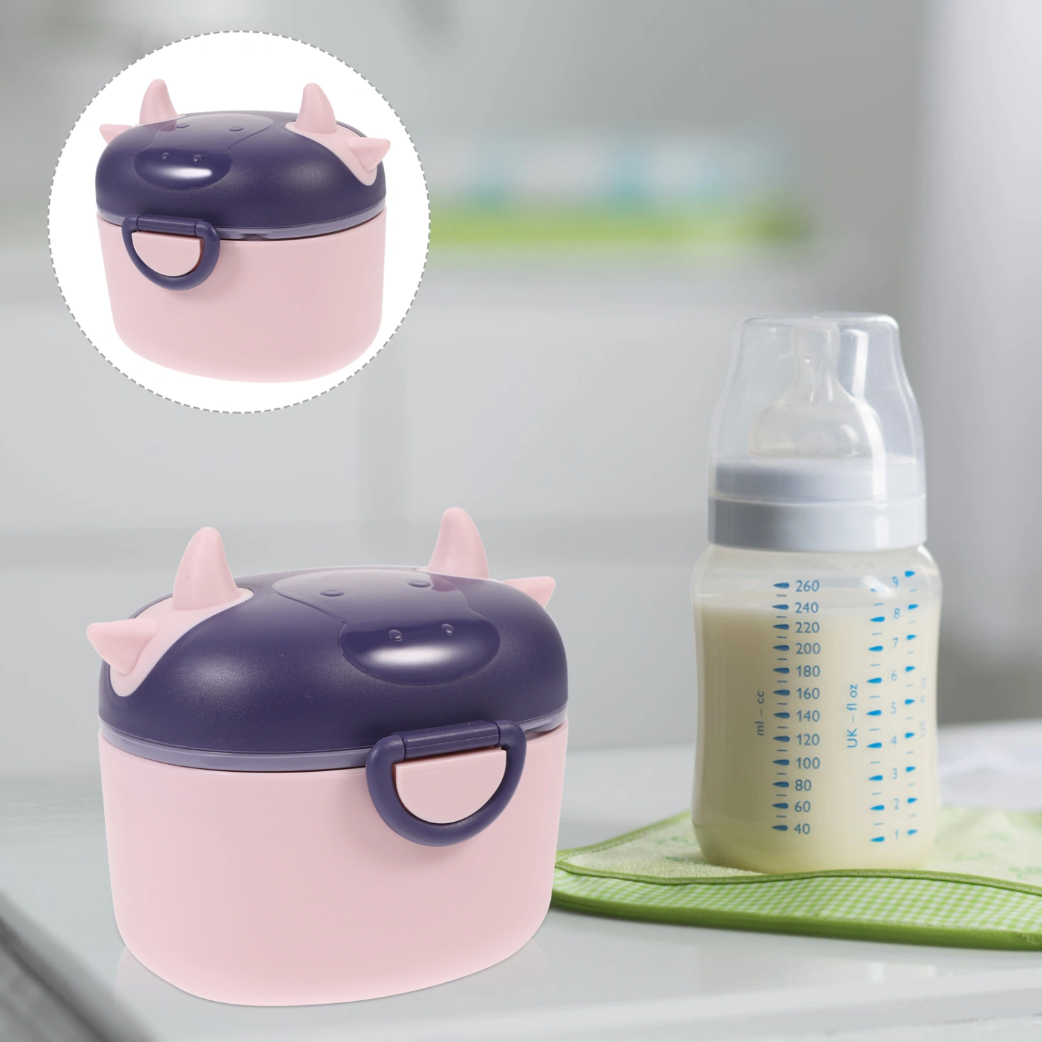 Portable Milk Powder Container Milk Powder Holder with Scoop Infant Snack Box