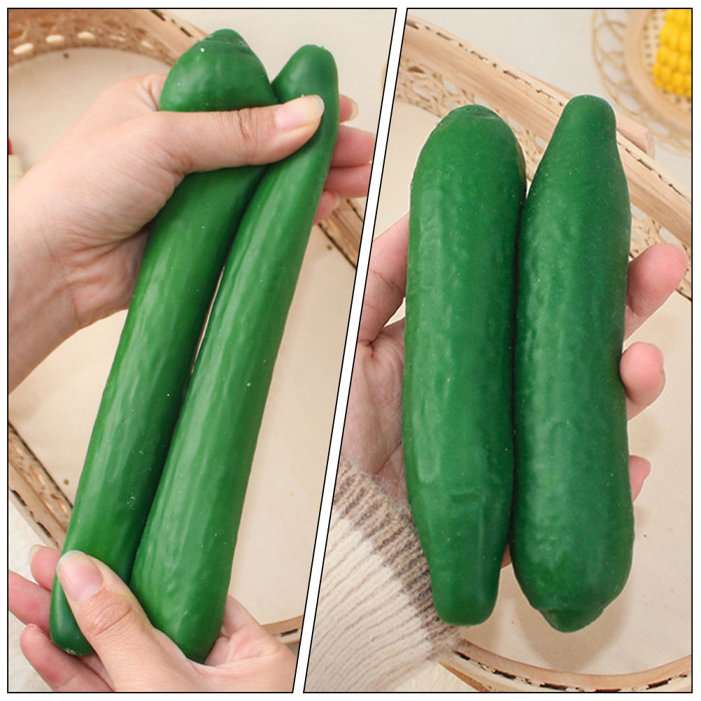 2Pcs Cucumber Shaped Toys Lovely Cucumber Squeeze Toys Party Relaxing Playthings Kid Toys