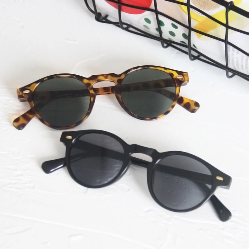 Men's classic retro rice nail driving sunglasses small frame trend black simple street photography sunglasses women casual wild glasses