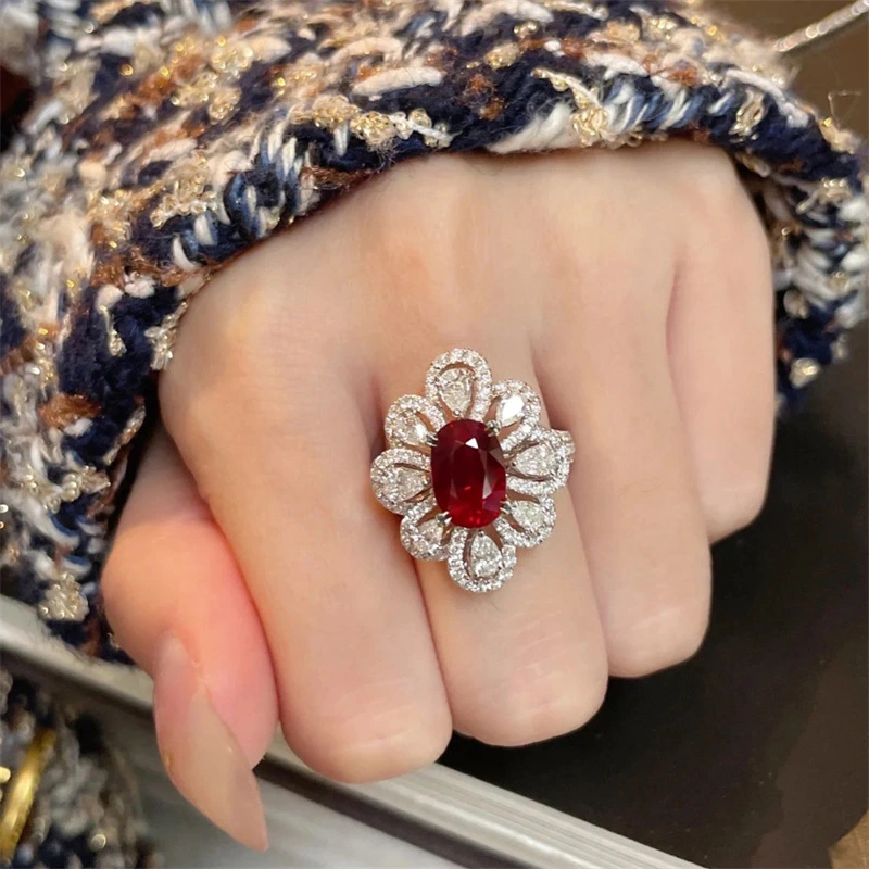 Bright Colored Gems High-grade Light Luxury Flower Ring