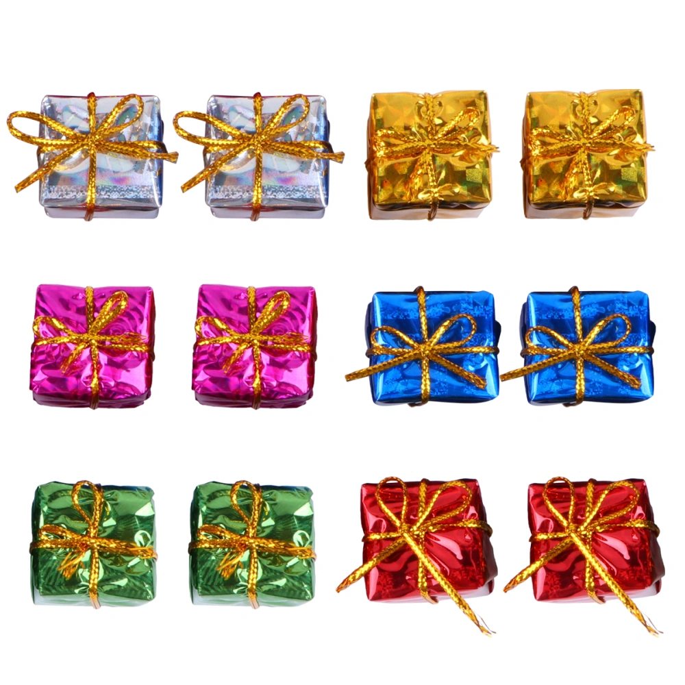 A Set of 24pcs Christmas Tree Small Gift Boxes Hanging Decorations Ornaments (Random Color)