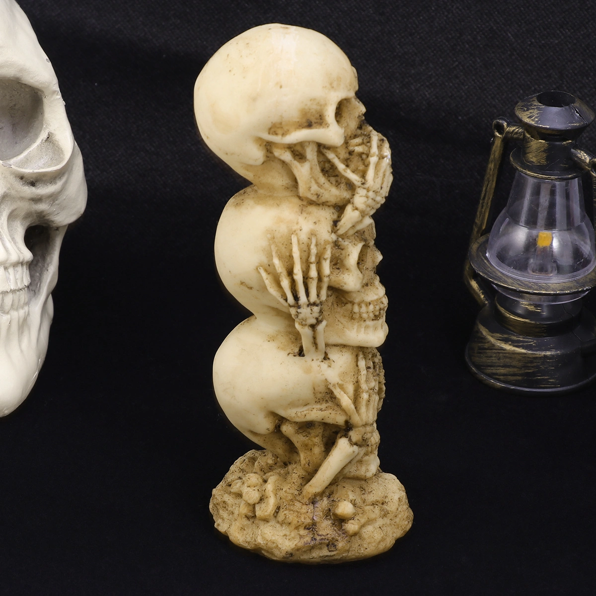 Hear-no See-no Speak-no  Evil Skull Statue Sculpture Figure Skeleton Stacked Skulls for Halloween Decoration Skull Collection