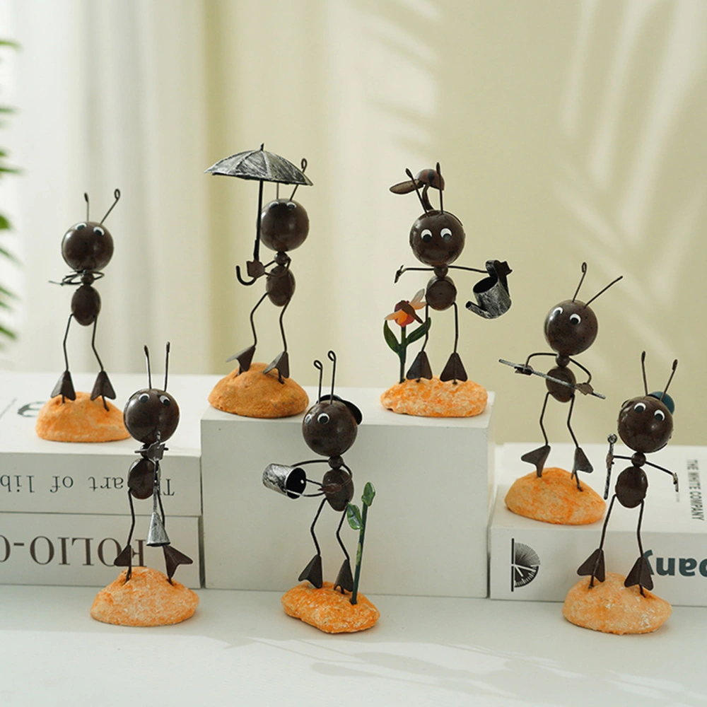 Miniature Sculpture Delicate Beautiful Vivid Image Handmade Gifts Iron Mini Reading Ant Decoration Home Decor