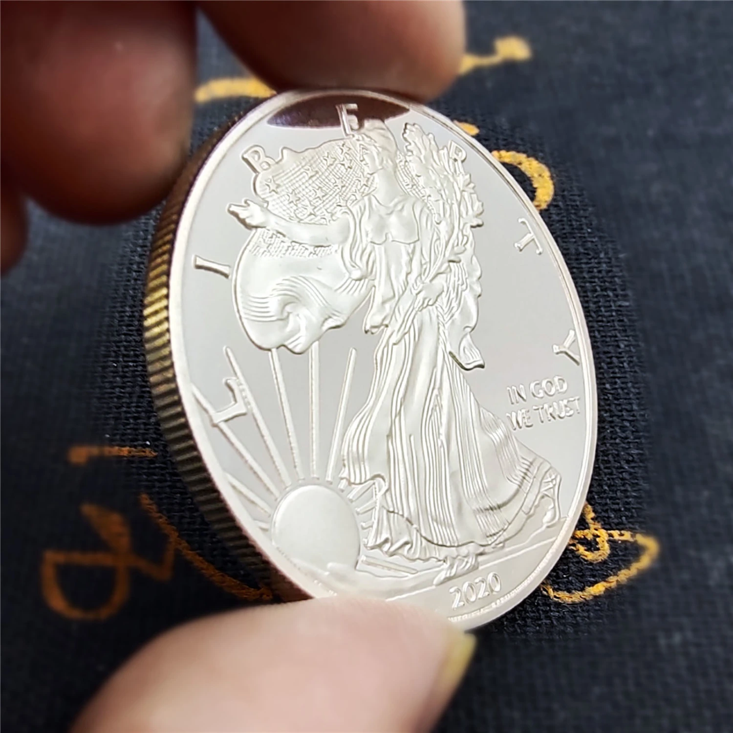 Coin Anti-Scratch Fine Workmanship Souvenir The Statue Of Liberty Coin for Birthday