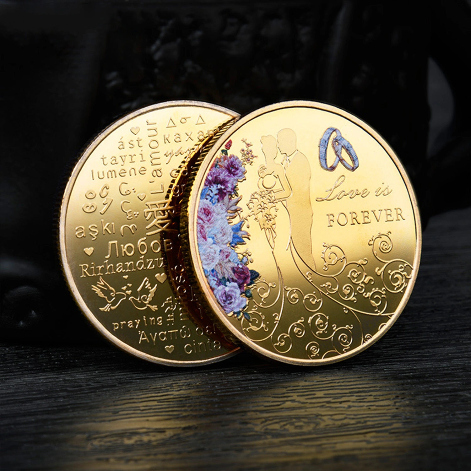 Couple Coin Souvenir Collectible Emboss Decor Long Lasting Wedding Souvenir Plated Couple Coin for Gift