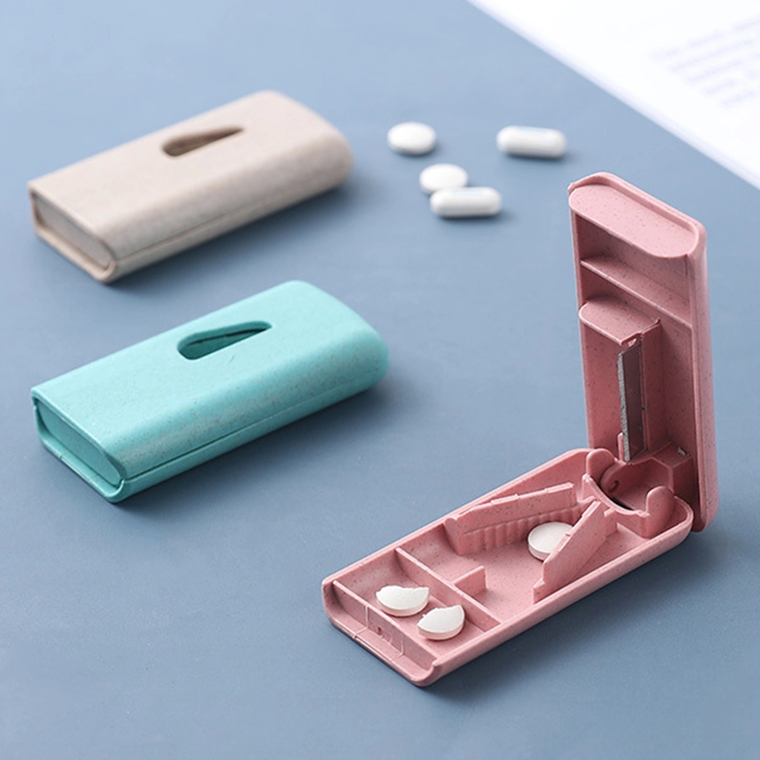 Pills Splitter 2 in 1 Function Anti-slip Portable Tablet Pill Cutter Divider for Outdoor