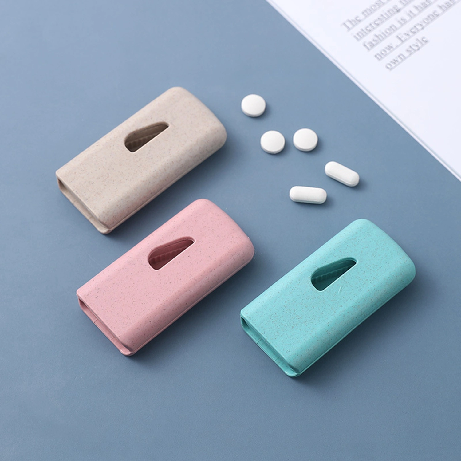 Pills Splitter 2 in 1 Function Anti-slip Portable Tablet Pill Cutter Divider for Outdoor