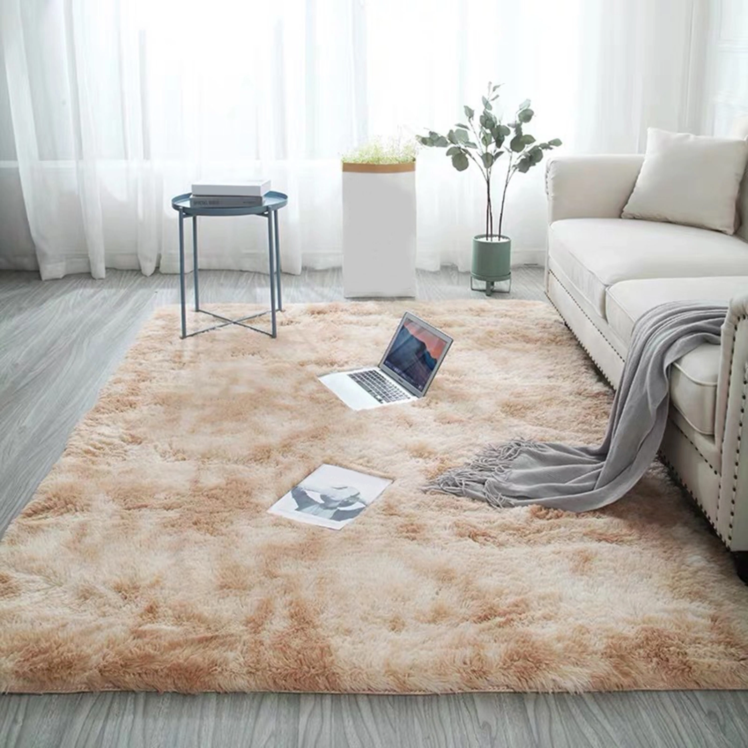 Fluffy Area Rug Tear-resistant Polyester Foldable Beautiful Floor Carpet for Bedroom