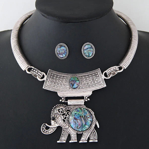 Metal Simple And Cute Elephant Collar Necklace Earring Set