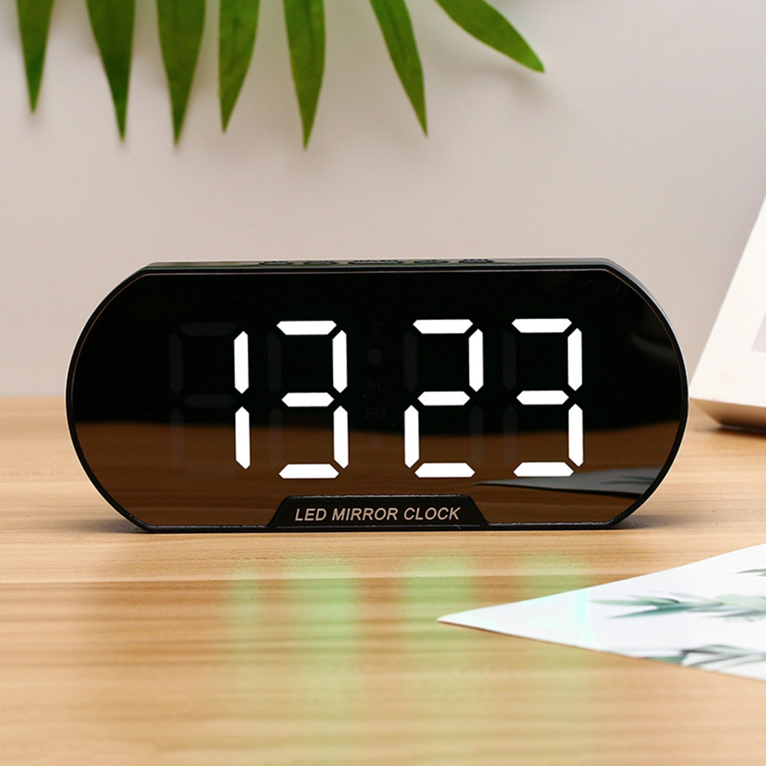 Alarm Clock Large Screen Snooze Function Plastic Desk LED Digital Alarm Clock with Smart Night Light Home Supplies 