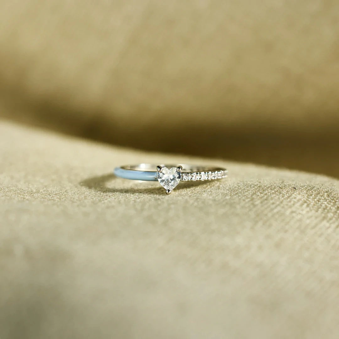 Light Luxury Temperament Love Cut Ring
