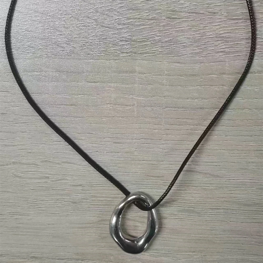 Fashion Simple Alloy Pendant Necklace For Men And Women