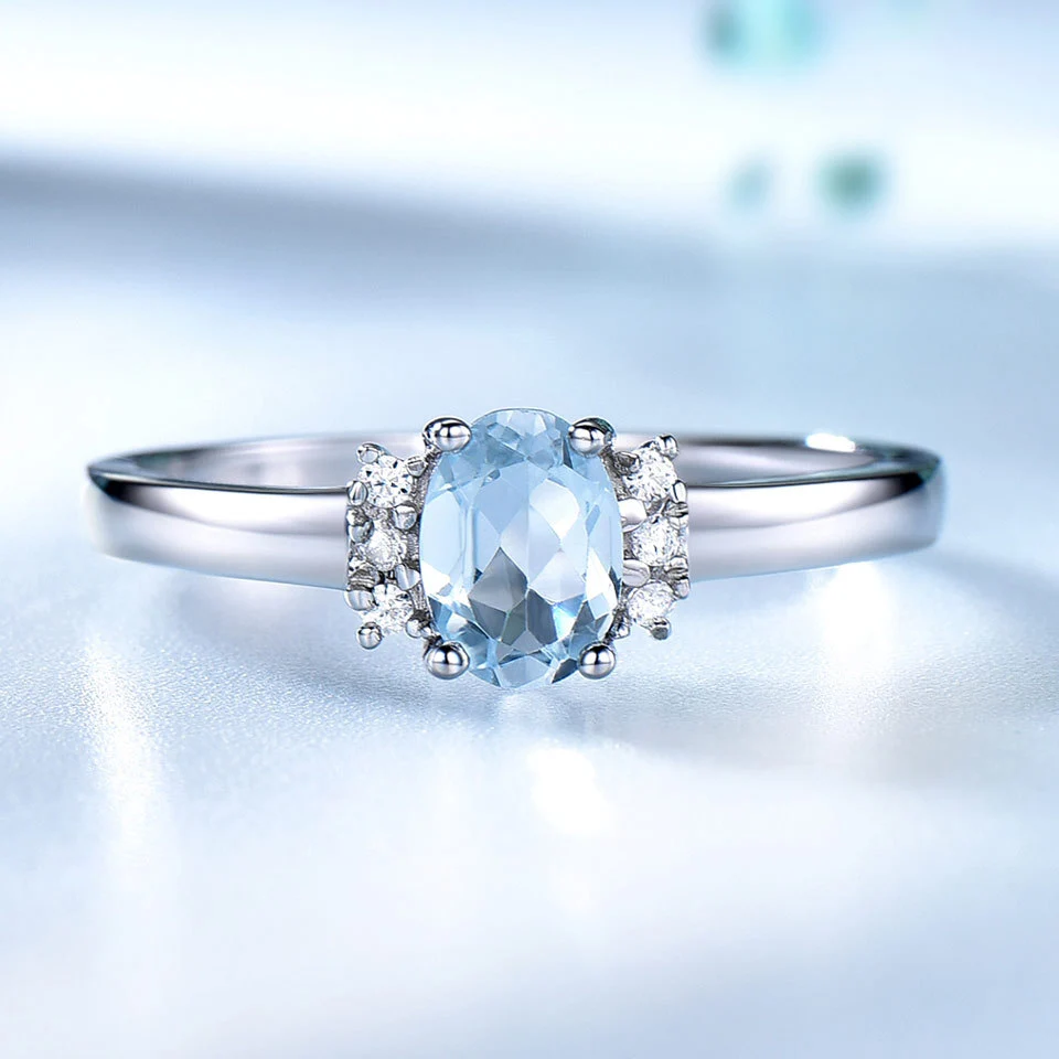 925 Sterling Silver Oval Blue Topaz Ring