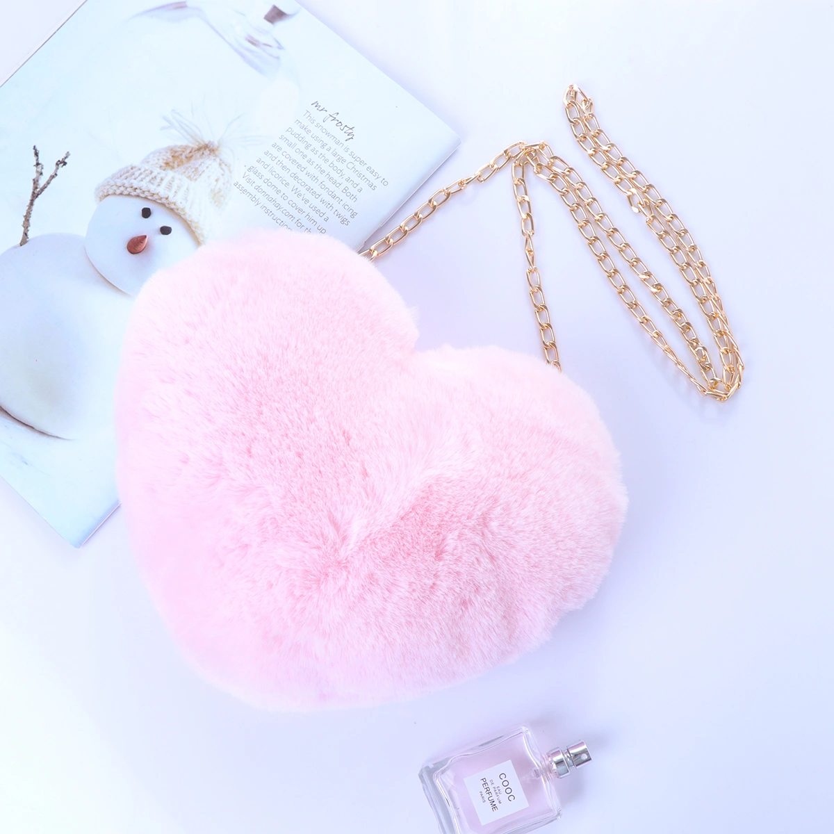 1PC Crossbody Bag with Chain Plush Peach Heart Shape Bag Chain Messenger Bag Stylish Women Shoulder Bag Portable Women Shoulder Bag for Women Lady Use Pink