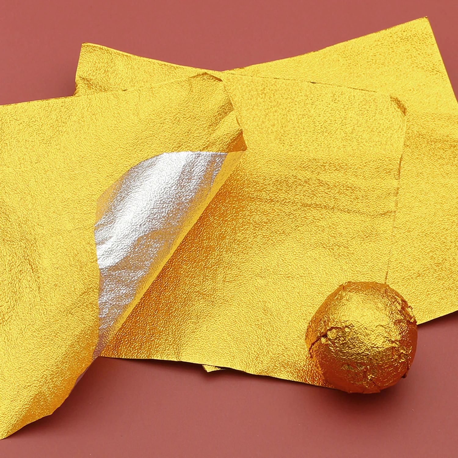 500pcs Aluminium Foil Paper Gold Foil Paper Wrapping Paper Gift Food Package Paper for Packaging Chocolate (8x8cm)
