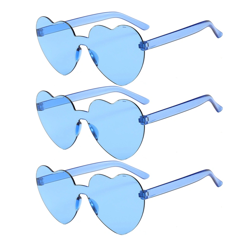 3pcs Heart-shaped Sunglasses Love Heart Sunglasses Clear Jelly Color Sunglasses Stylish Heart Shape Sunglasses for Women Lady Girl Madam Wearing Sky-blue