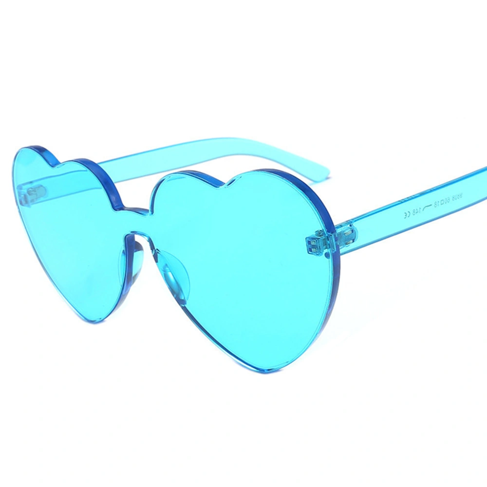 3pcs Heart-shaped Sunglasses Love Heart Sunglasses Clear Jelly Color Sunglasses Stylish Heart Shape Sunglasses for Women Lady Girl Madam Wearing Cyan