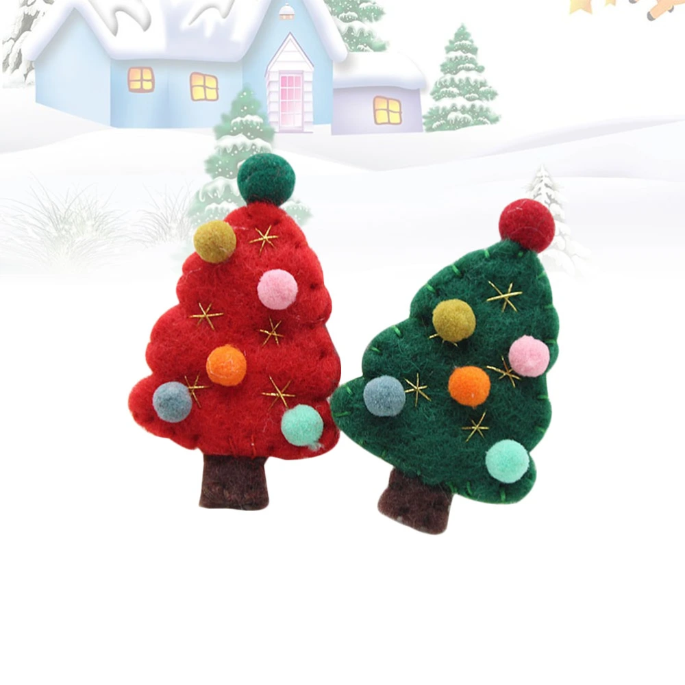 2pcs Christmas Brooch Set Vintage Wool Felt Christmas Tree Pattern Breastpins Festival Jewelry DIY Accessories Gift Decor without Clip Rubber Band (Random Color)