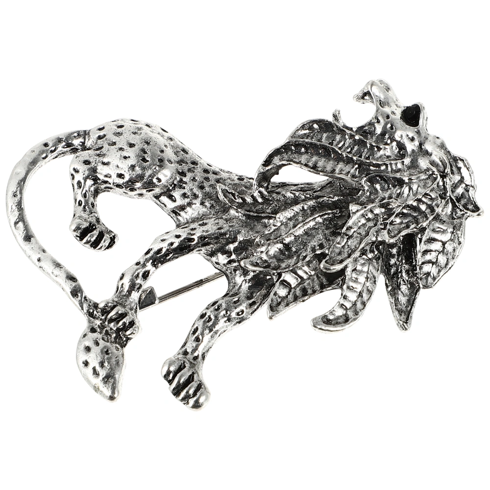 Silver Lion Shaped Fashion Brooch Vintage Corsage Alloy Breastpin with Rhinestone Accessories for Female