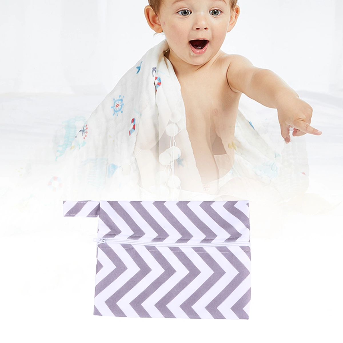 Baby Diaper Bag Washable Waterproof Diaper Storage Pouch for Outdoor Walking (Gray Stripe Printing Pattern)