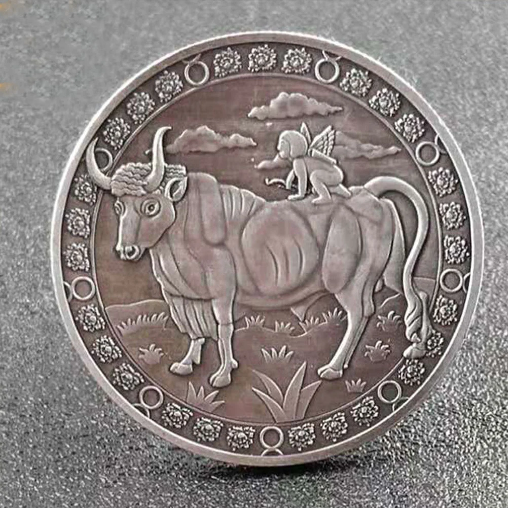 Vintage Twelve Constellations Commemorative Coin Stereoscopic Embossment Metal Coin Souvenir Gift Crafts (Taurus)