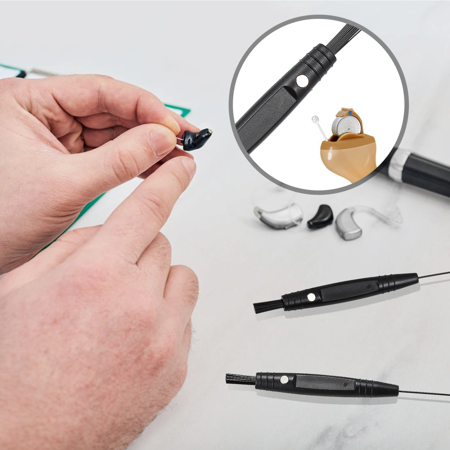 ULTECHNOVO 4pcs Hearing Amplifier Cleaning Brush Hearing Aid Accessories Earpiece Cleaner Hearing Aid Clean Rod