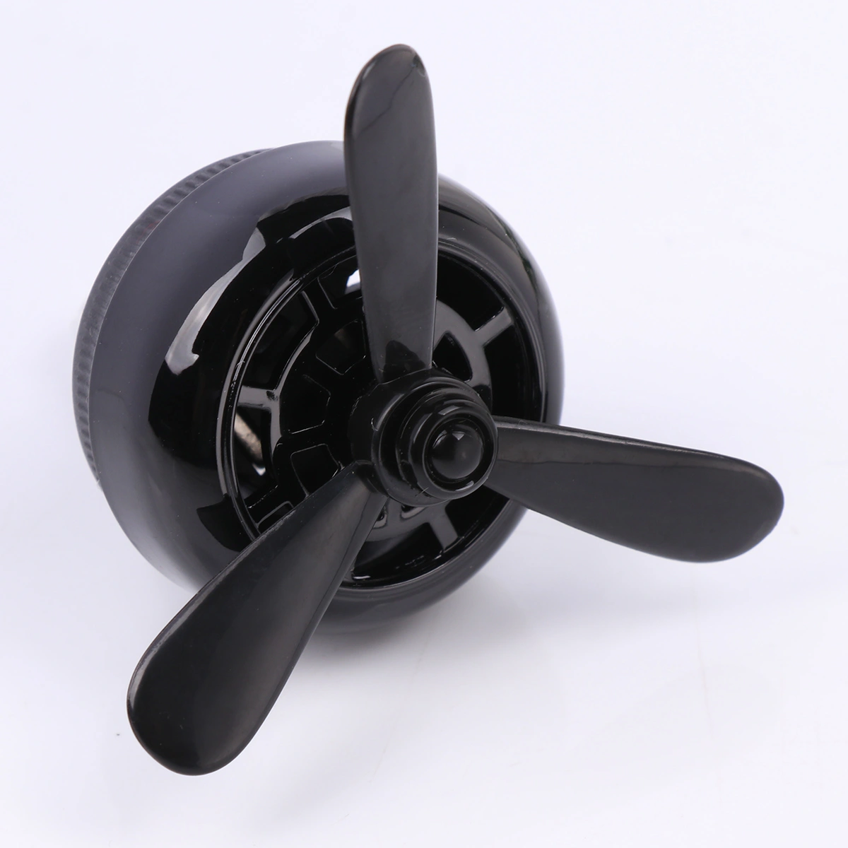 3pcs Car Air Purification Outlet Air Conditioner Air Outlet Car Perfume Aromatherapy Air Outlet Car Decoration for Man Woman (1pcs Black Alloy Pattern, 2pcs Aromatherapy Pieces)