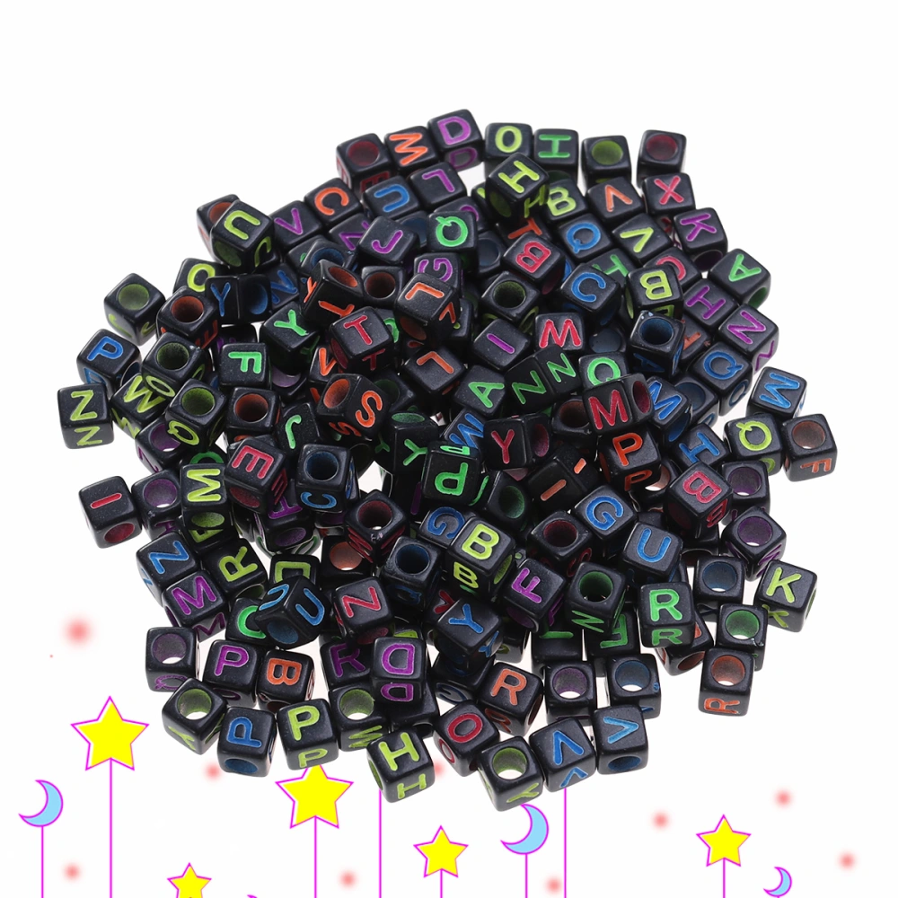 200 Pieces 6mm DIY Acrylic Colorful Alphabet Letter Cube Beads for Jewelry Making DIY Bracelets Necklaces Children's Educational Toys (Black)