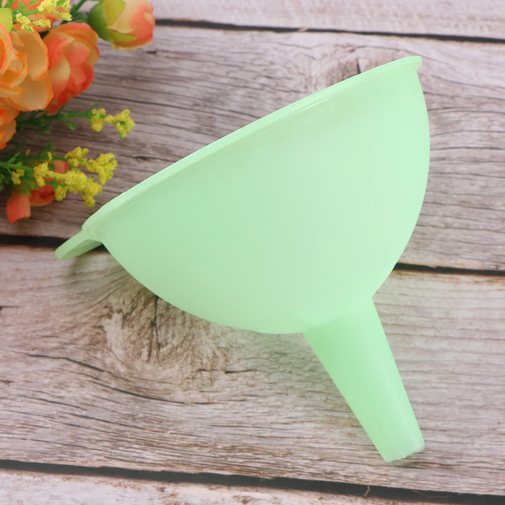 Home Use Plastic Funnel All Purpose Wide-Mouth Filler for Quick and Clean Transferring Liquid Dry Goods (12cm, Green)