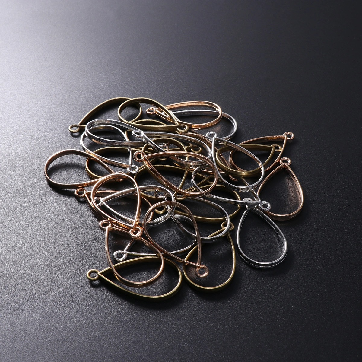 30PCS Open Back Bezel Pendant Alloy Blank Frame Hollow Pendants for UV Resin Crafts DIY Jewelry Making Antique Bronze Silver KC Gold