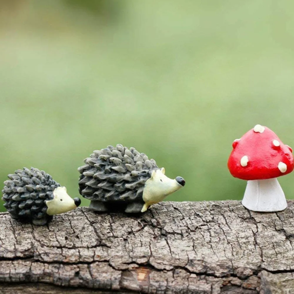 18pcs Mushroom and Hedgehog Decoration Micro Landscaping Decor Desktop Ornament