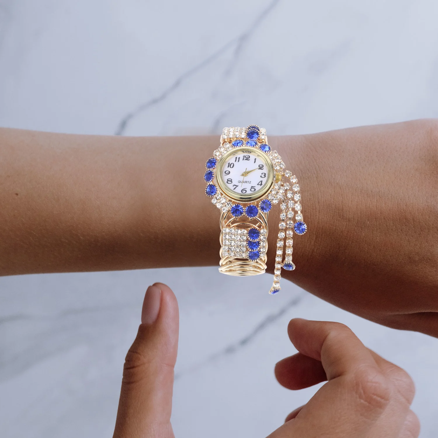 1Pc Woman Bangle Watch Bracelet Wristwatch Delicate Woman Quartz Watch