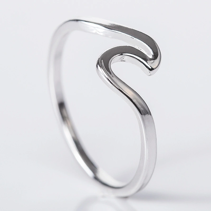 Women's Fashion Simple Wave Ring