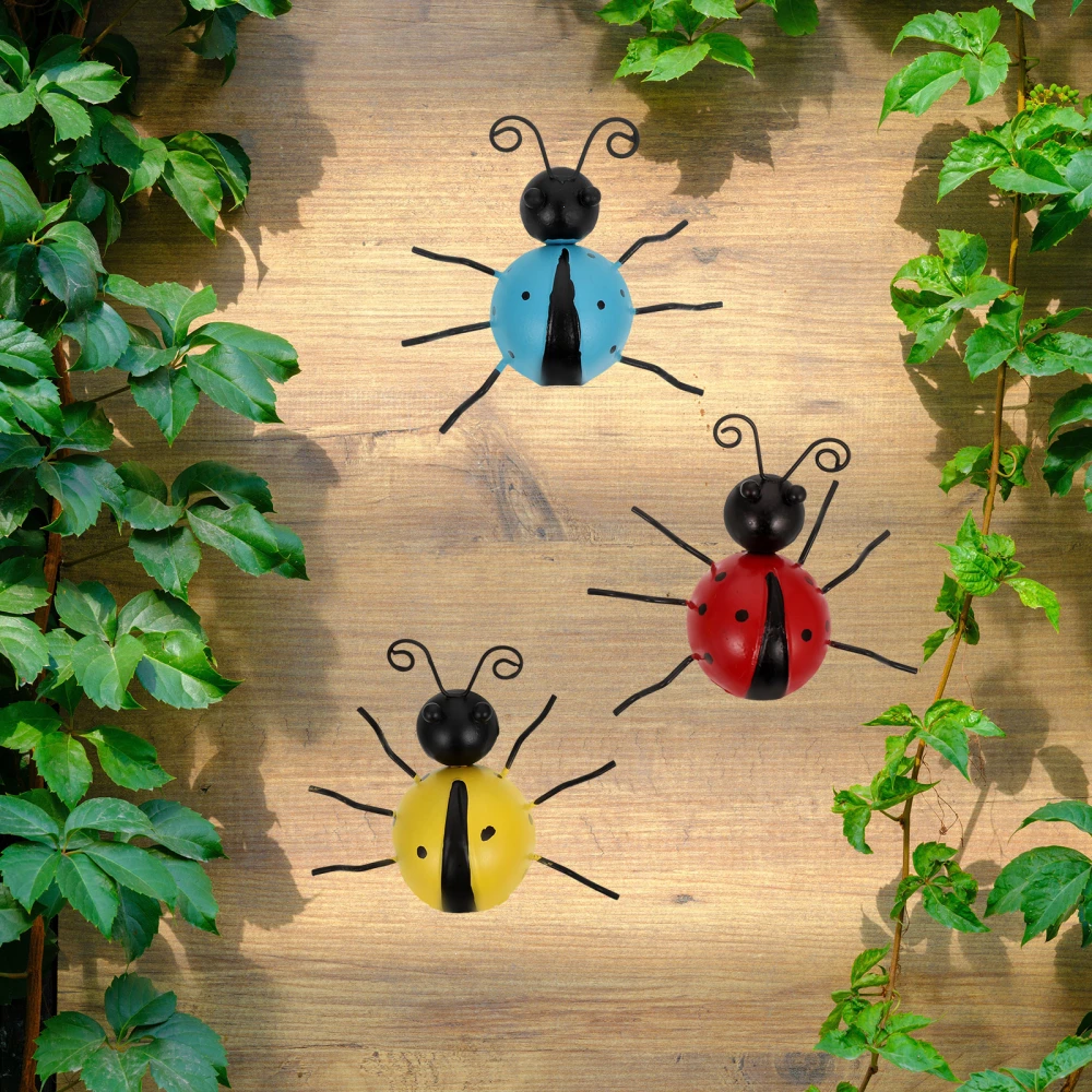 3pcs Simulated Ladybug Adornments Iron Art Ladybug Ornaments (Assorted Color)