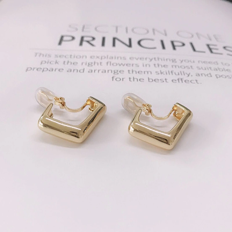 Ear Clip Geometric Exaggerated Atmospheric Glossy Box Metal