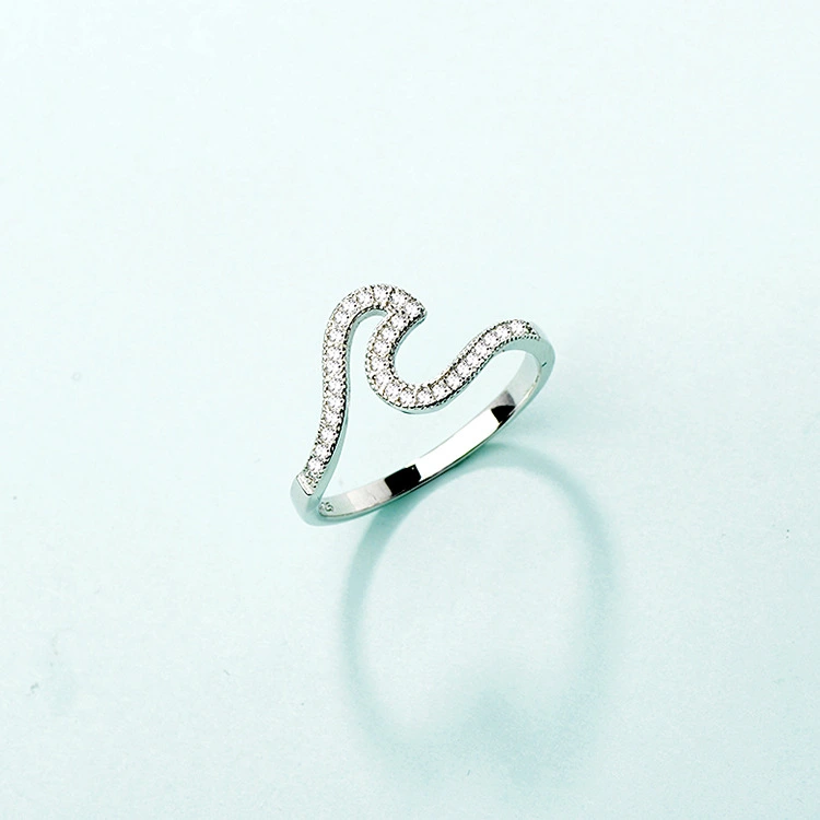 Micro Inlaid Zircon Wave Ring Female