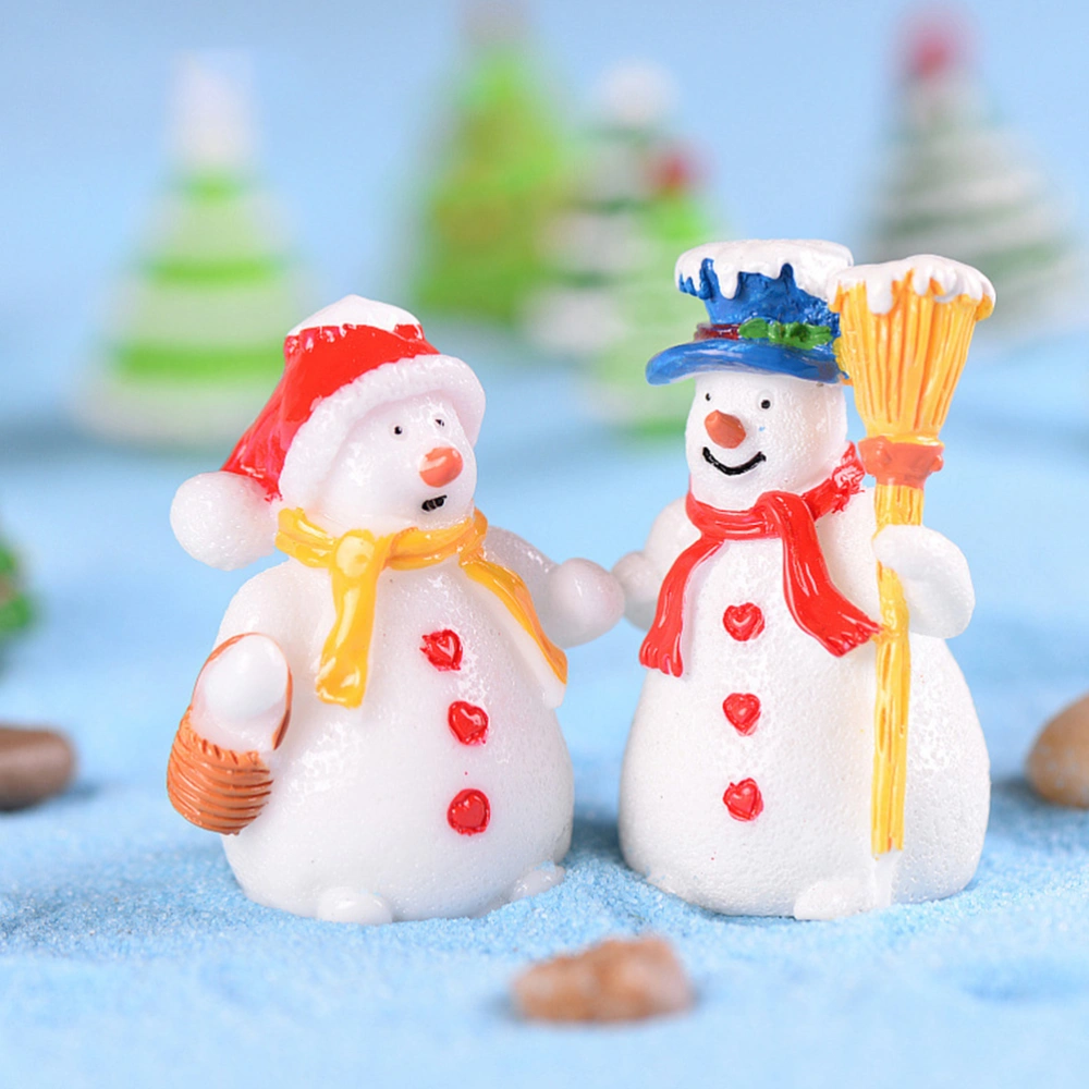 4pcs Adorable Christmas Resin Doll Adornment Mini Snowman Doll Desktop Ornament