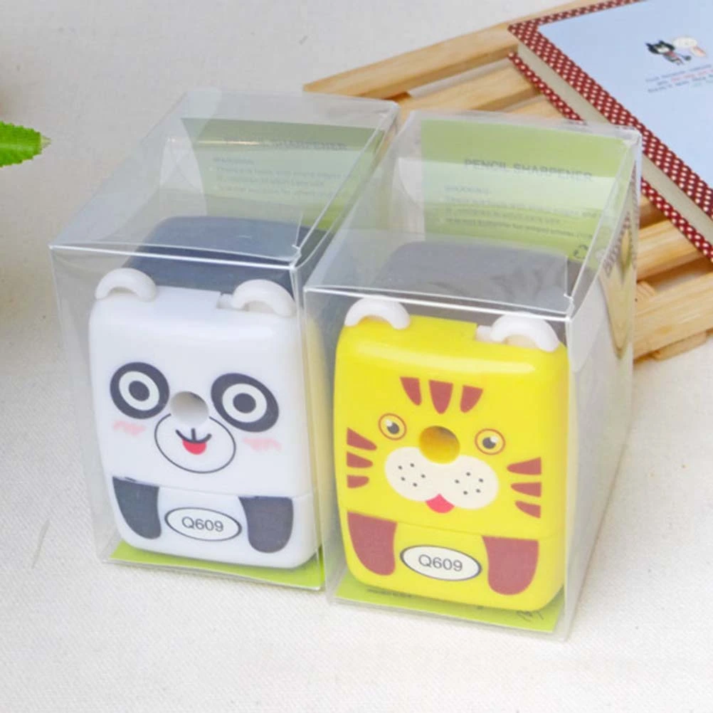 1pc Plastic Cartoon Sharpener Pencil Sharpener Students Stationery Supplies for Kids Children (Random Pattern of Panda or Tiger)