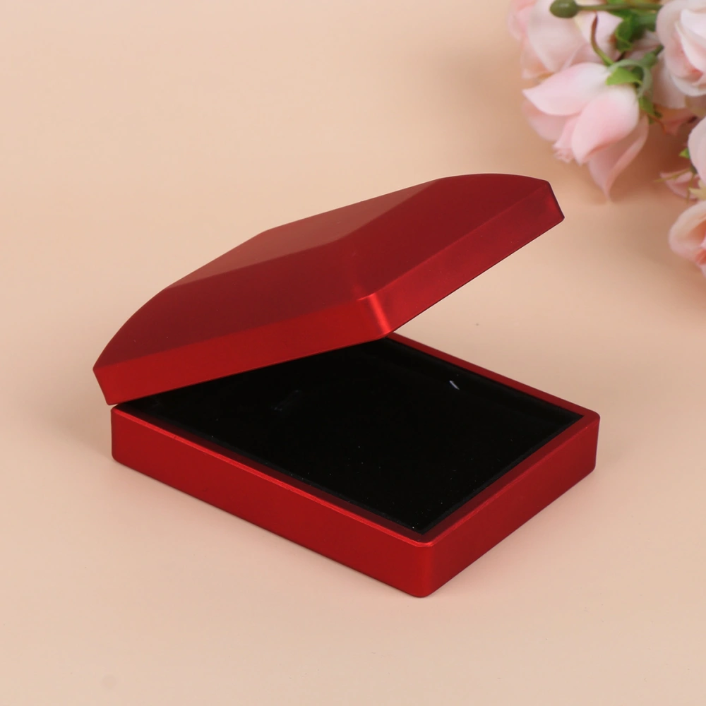 Creative LED Lighted Jewelry Gift Box Lighting Necklace Box Holder Pendant Case Exquisite Gift Container (Red 7x9x3.2cm)