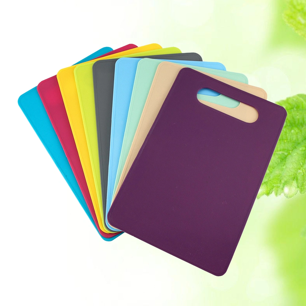 Kitchen Plastic Chopping Board Antibacterial Non-Slip Cutting Board Chopping Block (Random Color)