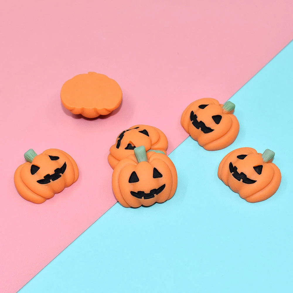 50pcs Resin Mini Pumpkin Halloween Miniature Pumpkin Artificial Pumpkin Beads for Phone Case